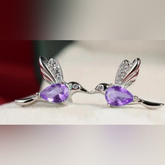 2/30$ Or 3/$35 NEW Boho Silver and Purple Hummingbird Post Earrings-(#0288) - Picture 2 of 4
